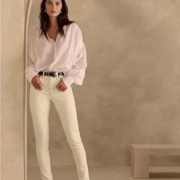 Banana Republic high rise skinny jeans.                Ecru color size 27 new - Picture 1 of 2